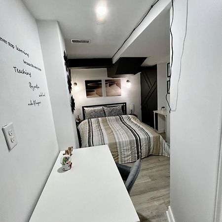 K9 Room Near Airport Mississauga Exterior photo